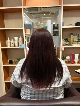 ロング カラー 小坂 侑奈のヘアスタイル