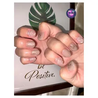 ネイル 福田 志織のネイルデザイン