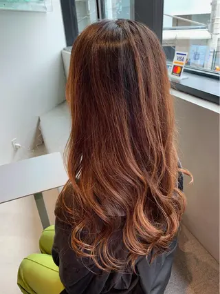 ロング カラー ROCAReTA kyoto 四条大宮店所属・齋藤 みさきのヘアスタイル