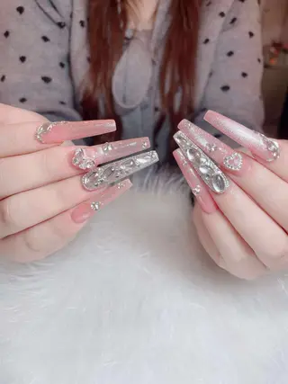 ネイル Queen Nail Salon所属・Queen Nail Salonのネイルデザイン