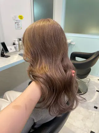 ロング カラー 🩷モテ髪＆透明感 🩷ミルクティー🩷のヘアスタイル