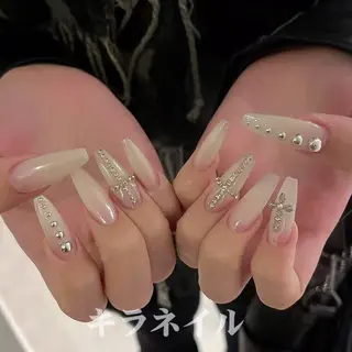ネイル 🎀erika 長さだし💗モチ最高のネイルデザイン