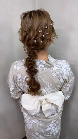 ロング ヘアアレンジ 吉野 華乃のヘアスタイル