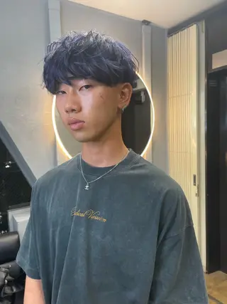 カラー メンズ TATSUブリーチ/ ミルクティーベージュのヘアスタイル