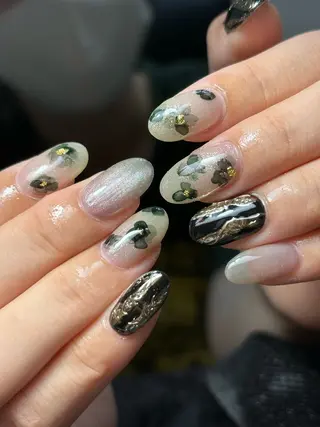 ネイル ✴︎ Delightのネイルデザイン