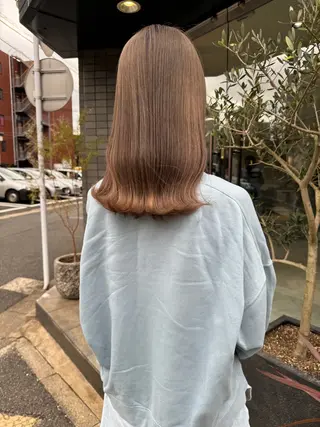 ロング カラー (𝐡)𝐰𝐢𝐦 𝐲𝐮𝐧𝐚のヘアスタイル