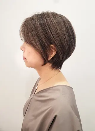 ショート カラー 齋藤 愛美/ 大人女性のショートのヘアスタイル