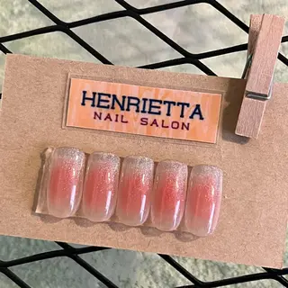 ネイル HENRIETTA NAILSALONのネイルデザイン