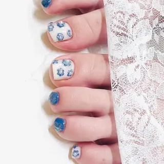 ネイル AYA Reginaのネイルデザイン