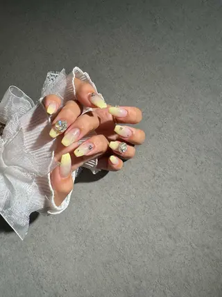 ネイル I-nailロング /ワンホン/キラキラのネイルデザイン