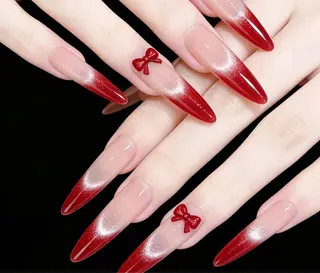 ネイル 小島 阿佑美のネイルデザイン