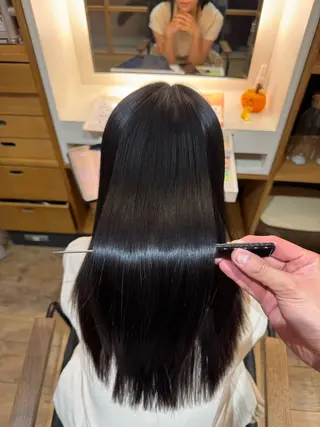 セミロング afloatkobe所属・美髪/髪質改善 川口凌弥のヘアスタイル