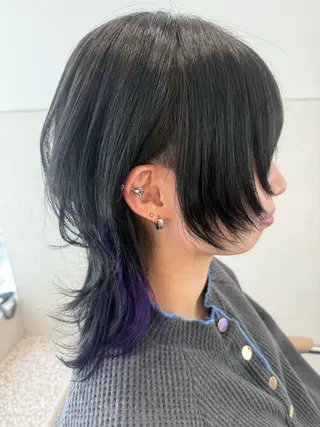 セミロング カラー インナーカラー 推し ブリーチ  髪質改善のヘアスタイル