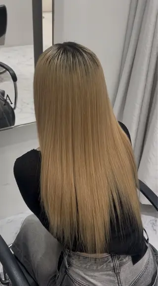 ロング miku /原宿美容師/y2kのヘアスタイル