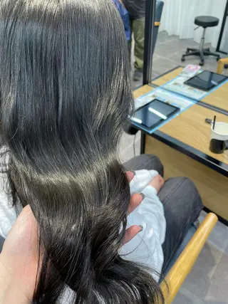ロング カラー newi梅田🫧韓国 ヘア🫧sakiのヘアスタイル