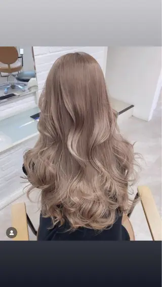 ロング カラー ✨Tiam渋谷✨ しゅけ／ハイトーンのヘアスタイル