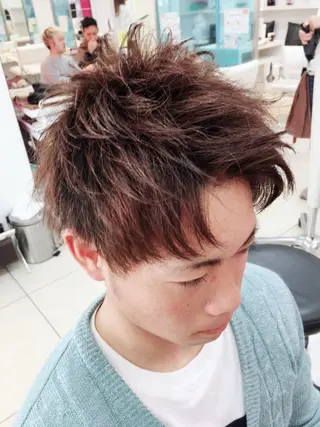 ショート メンズ 髪質改善× ハイライト溝江のヘアスタイル