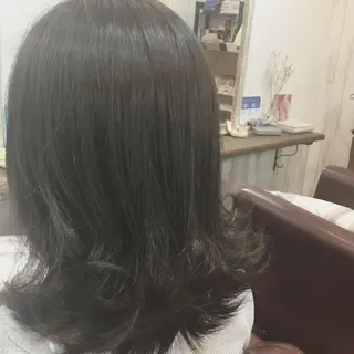 ミディアム カラー embrace エンブレイスのヘアスタイル