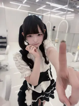 ロング ヘアアレンジ 前髪/顔周り/透明感 艶カラーとどさんのヘアスタイル