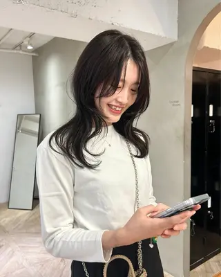 ロング カラー 透けるカラー🫧 Memi🎀のヘアスタイル