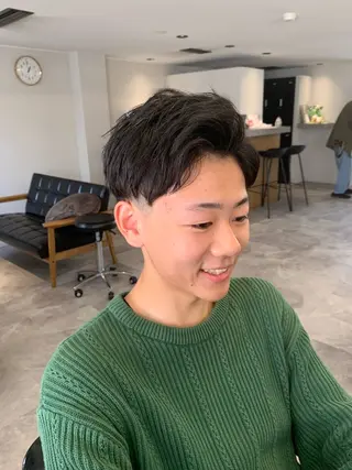 メンズ Rubik's 和歌山×ミルボンAujua 認定サロン所属・濱野 晃佑のヘアスタイル