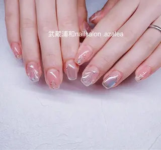 ネイル R inのネイルデザイン