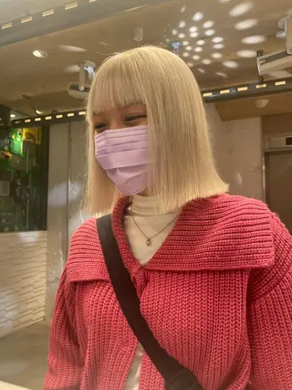 セミロング カラー 艶ハイトーン👑♡ NATSUKIのヘアスタイル