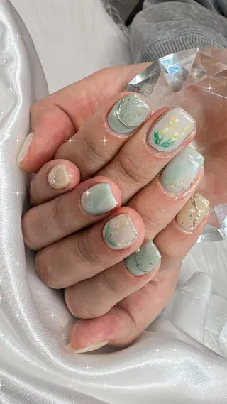 ネイル 中西 美羽のネイルデザイン