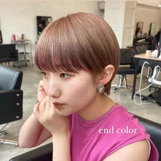 ショート カラー レイヤー/ボブ/透明 感カラー/佐藤奈由のヘアスタイル