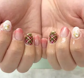 ネイル Bianca関内 USUI🐢のネイルデザイン