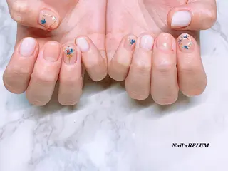 ネイル THECOLORS所属・近貞 莉奈のネイルデザイン