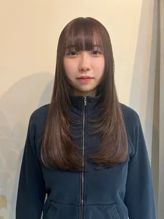 ロング レイヤーカット\ウル フ　chinatsuのヘアスタイル