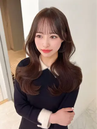 ロング カラー kumu 栄のヘアスタイル