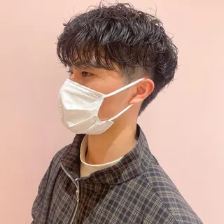 パーマ メンズ レイヤーカット/ ハイトーンchimiのヘアスタイル