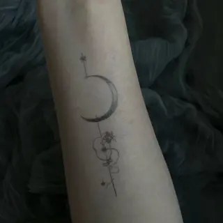 ネイル Ray. ／綺麗目ニュアンスのネイルデザイン