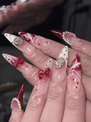 ネイル NES NAIL所属・さゆり￤推しキャラ ￤ロングネイル🩷のネイルデザイン