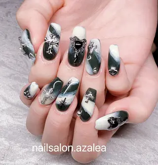 ネイル R inのネイルデザイン