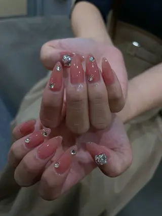 ネイル MQueen ネイルサロンマルのネイルデザイン