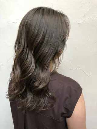 セミロング カラー luve heart's And Be minamisemba所属・脇坂 佳世の眉毛・アイブロウイメージ