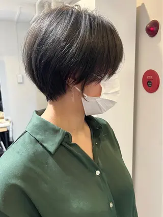 ショート レイヤー×縮毛矯正 深見 拓のヘアスタイル