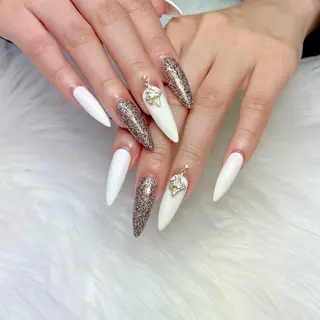 ネイル Lino+ ネイル&よもぎ蒸しのネイルデザイン