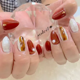 ネイル 粟津 美紀のネイルデザイン