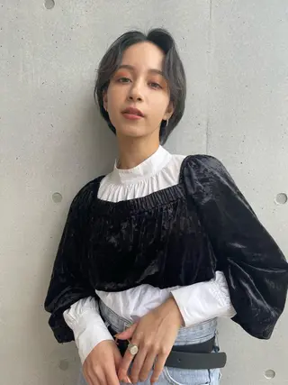 ショート カラー レイヤー特化✨️ 𝑨𝒀𝑨𝑻𝑶のヘアスタイル