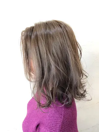 セミロング カラー ENIF ヤマグチアツコのヘアスタイル