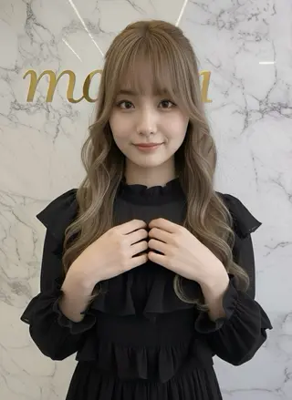 ロング 倉林隆一🐈 ダブルカラー/艶髪のヘアスタイル