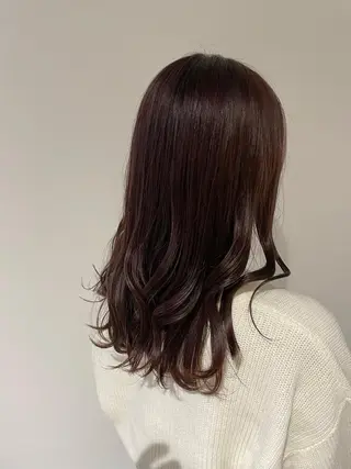 セミロング 山内 愛可のヘアスタイル