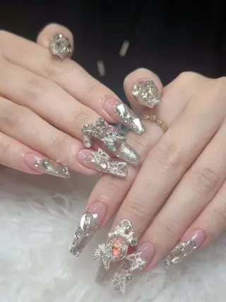 ネイル Nie Nail Shinokuboのネイルデザイン