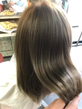 セミロング トレヴァー デルチザンのヘアスタイル