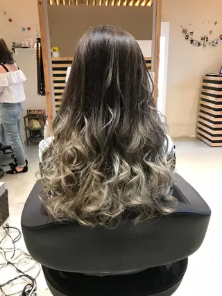 ロング カラー 関口 友行のヘアスタイル
