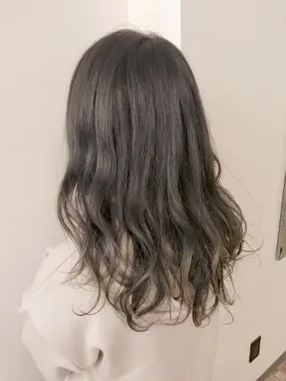 ロング カラー デザインカラー髪質 改善Lilithのその他イメージ